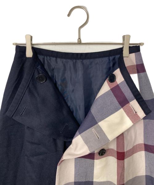 BLUE LABEL CRESTBRIDGE（ブルーレーベルクレストブリッジ）BLUE LABEL CRESTBRIDGE (ブルーレーベルクレストブリッジ) ウール切替チェックスカート ネイビー サイズ:38の古着・服飾アイテム