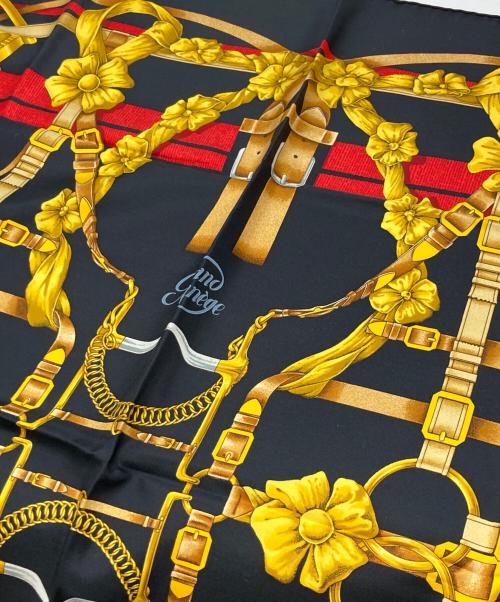 HERMES（エルメス）HERMES (エルメス) カレ90 シルクスカーフ ブラック×ゴールドの古着・服飾アイテム