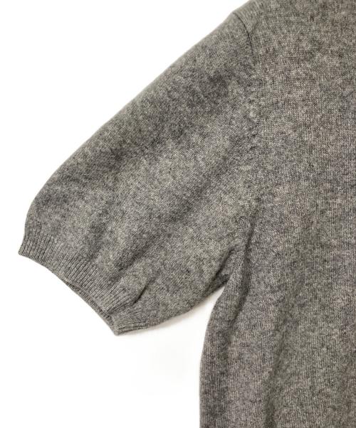 Burberry's（バーバリー）Burberry's (バーバリーズ) ロゴ刺繍半袖カシミヤニット グレー サイズ:Ｍの古着・服飾アイテム