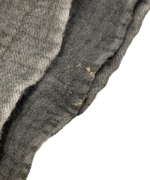 INOUI TOOSH（イヌイトゥーシュ）INOUI TOOSH (イヌイトゥーシュ) アニマル柄ストール グレーの古着・服飾アイテム