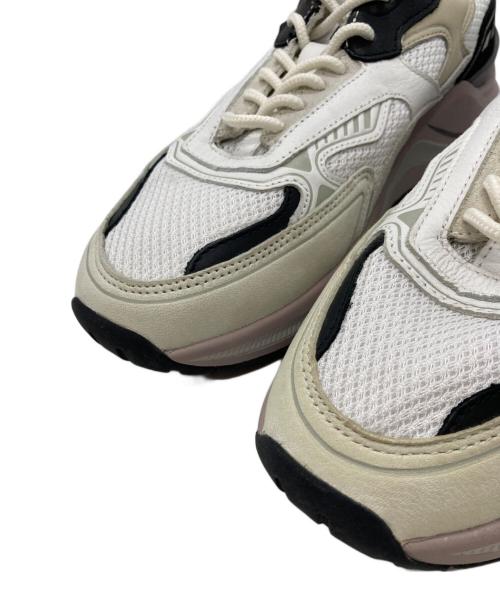 D.A.T.E.（デイト）D.A.T.E. (デイト) FUGA スニーカー ベージュ×ホワイト サイズ:EU40/UK6.5の古着・服飾アイテム