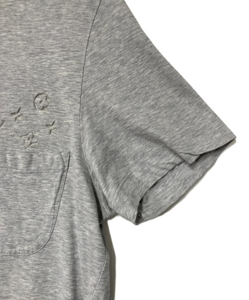 LOUIS VUITTON（ルイ ヴィトン）LOUIS VUITTON (ルイ ヴィトン) モノグラムデザイン ポケットTシャツ グレー サイズ:XSの古着・服飾アイテム