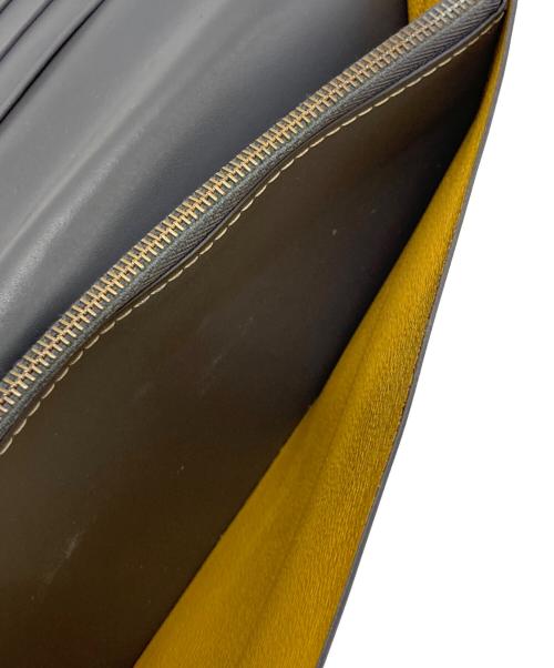 GOYARD（ゴヤール）GOYARD (ゴヤール) モノグラム二つ折り長財布 グレーの古着・服飾アイテム