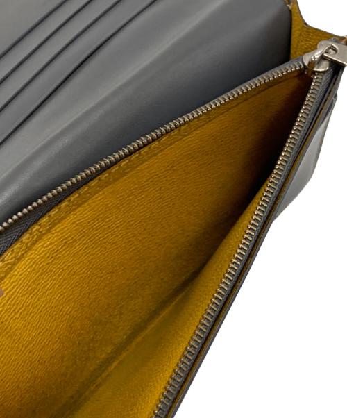GOYARD（ゴヤール）GOYARD (ゴヤール) モノグラム二つ折り長財布 グレーの古着・服飾アイテム