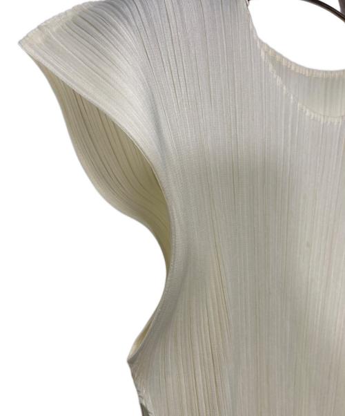 PLEATS PLEASE（プリーツプリーズ）PLEATS PLEASE (プリーツプリーズ) プリーツノースリーブカットソー ベージュ サイズ:3の古着・服飾アイテム