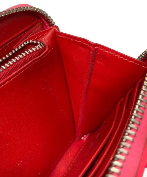 Christian Louboutin（クリスチャン・ルブタン）Christian Louboutin (クリスチャン・ルブタン) スタッズラウンドファスナーウォレット ピンクの古着・服飾アイテム