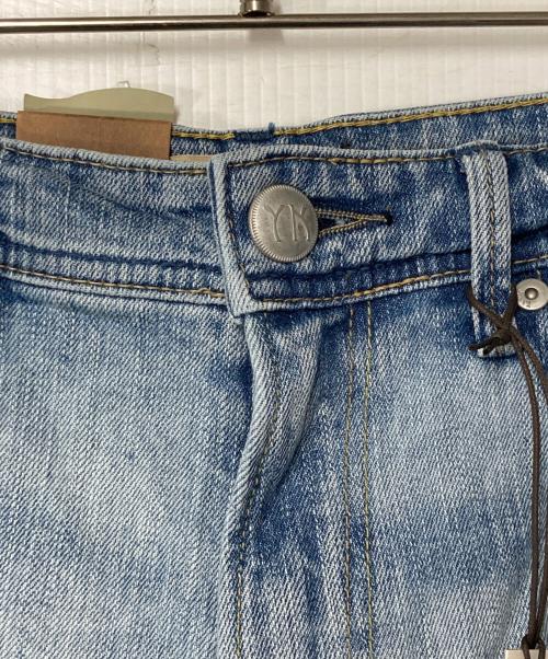 YANUK（ヤヌーク）YANUK (ヤヌーク) LEA BOYS STRAIGHT DMF デニムパンツ インディゴ サイズ:W26の古着・服飾アイテム