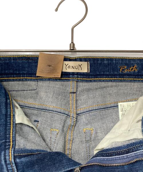 YANUK（ヤヌーク）YANUK (ヤヌーク) RUTH スリムテーパードデニムパンツ インディゴ サイズ:21 未使用品の古着・服飾アイテム