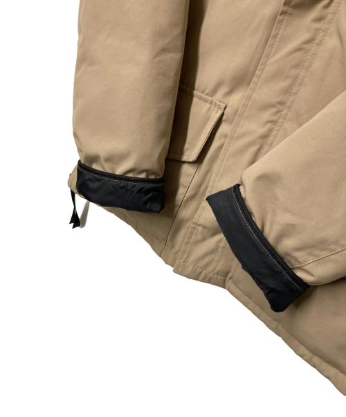 CANADA GOOSE（カナダグース）CANADA GOOSE (カナダグース) KAMLOOPS フーデットダウンジャケット ベージュ サイズ:XS/TPの古着・服飾アイテム