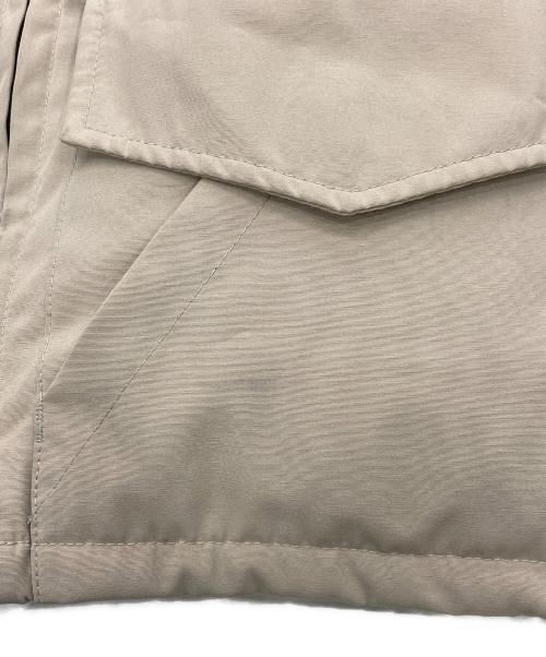 CANADA GOOSE（カナダグース）CANADA GOOSE (カナダグース) KAMLOOPS フーデットダウンジャケット ベージュ サイズ:XS/TPの古着・服飾アイテム