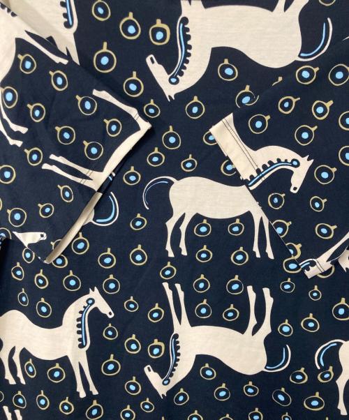 marimekko（マリメッコ）marimekko (マリメッコ) ムスタタンマ 総柄ワンピース ブラック×ベージュ サイズ:Lの古着・服飾アイテム