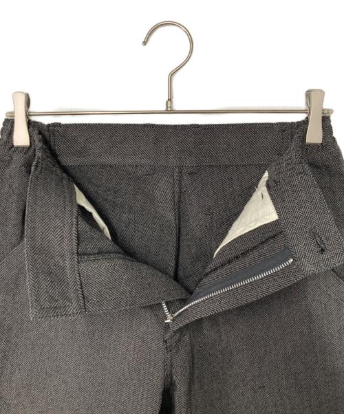 COMME des GARCONS HOMME DEUX（コムデギャルソン オム ドゥ）COMME des GARCONS HOMME DEUX (コムデギャルソン オム ドゥ) イージーヘリンボーンパンツ グレー サイズ:XSの古着・服飾アイテム