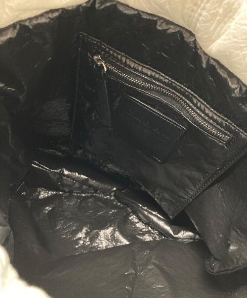 CABAN（キャバン）CABAN (キャバン) エンボスロゴラムレザーポシェット ホワイトの古着・服飾アイテム