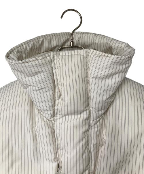AURALEE（オーラリー）AURALEE (オーラリー) TEKLA (テクラ) STRIPE DOWN JACKET アイボリー サイズ:4の古着・服飾アイテム