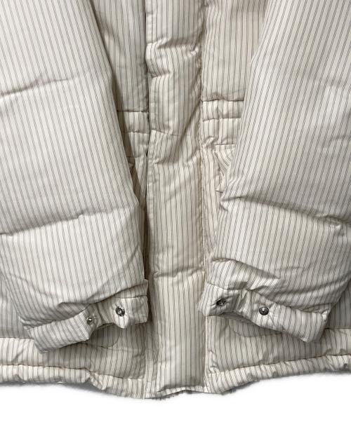 AURALEE（オーラリー）AURALEE (オーラリー) TEKLA (テクラ) STRIPE DOWN JACKET アイボリー サイズ:4の古着・服飾アイテム