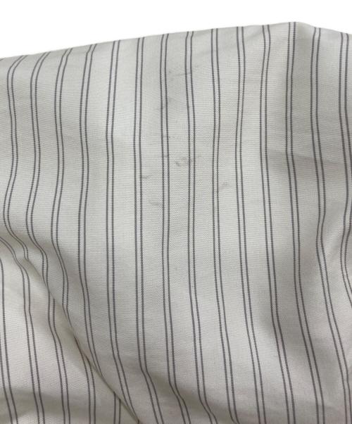 AURALEE（オーラリー）AURALEE (オーラリー) TEKLA (テクラ) STRIPE DOWN JACKET アイボリー サイズ:4の古着・服飾アイテム