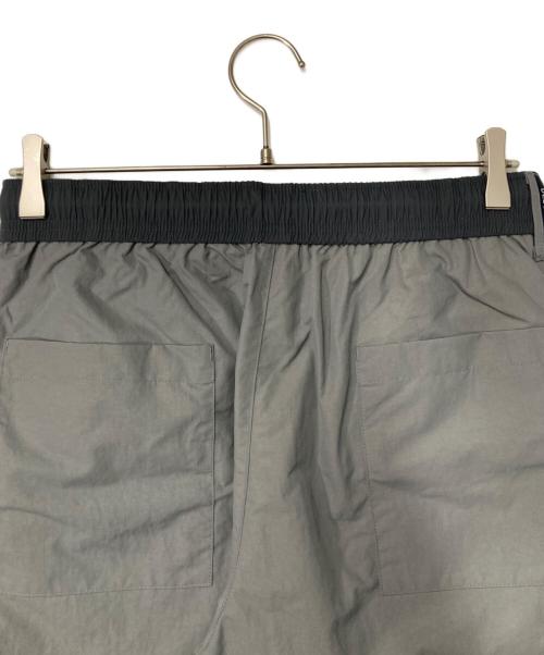 DESCENDANT（ディセンダント）DESCENDANT (ディセンダント) ナイロンパンツ グレー サイズ:3の古着・服飾アイテム