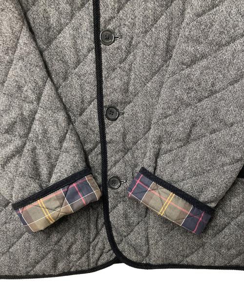 Barbour（バブアー）Barbour (バブアー) 襟コーデュロイキルティングジャケット グレー サイズ:36の古着・服飾アイテム