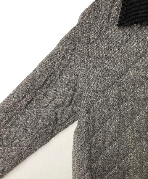 Barbour（バブアー）Barbour (バブアー) 襟コーデュロイキルティングジャケット グレー サイズ:36の古着・服飾アイテム