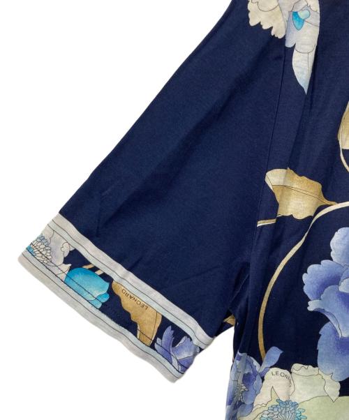 LEONARD FASHION（レオナールファッション）LEONARD FASHION (レオナールファッション) フラワープリントカットソー ネイビー×アイボリー サイズ:Mの古着・服飾アイテム