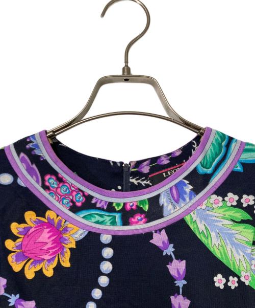 LEONARD FASHION（レオナールファッション）LEONARD FASHION (レオナールファッション) フラワープリントシルクウールカットソー ブラック×グリーン サイズ:Ｍの古着・服飾アイテム