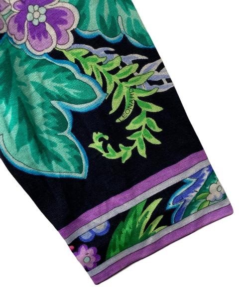 LEONARD FASHION（レオナールファッション）LEONARD FASHION (レオナールファッション) フラワープリントシルクウールカットソー ブラック×グリーン サイズ:Ｍの古着・服飾アイテム