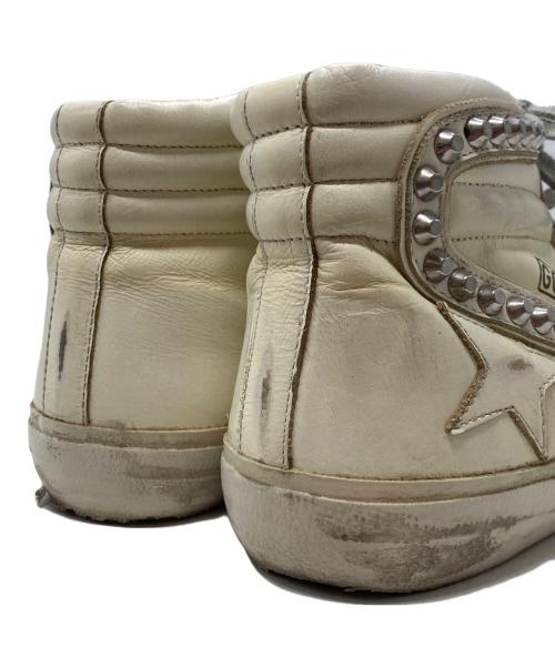 GOLDEN GOOSE（ゴールデングース）GOLDEN GOOSE (ゴールデングース) SLIDE ユーズド加工 スタッズ ハイカットスニーカー アイボリー サイズ:表記無しの古着・服飾アイテム