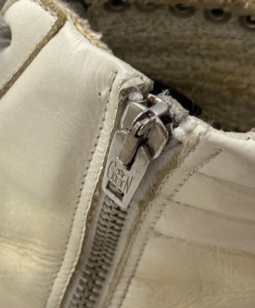 GOLDEN GOOSE（ゴールデングース）GOLDEN GOOSE (ゴールデングース) SLIDE ユーズド加工 スタッズ ハイカットスニーカー アイボリー サイズ:表記無しの古着・服飾アイテム