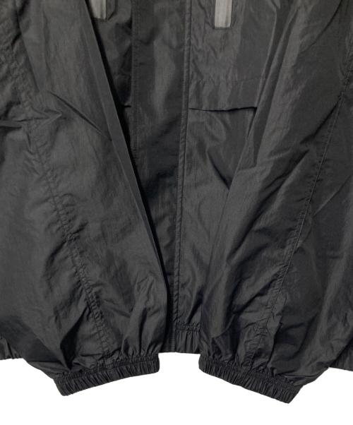 meanswhile（ミーンズワイル）meanswhile (ミーンズワイル) Airy Nylon Wind JKT ブラック サイズ:03の古着・服飾アイテム