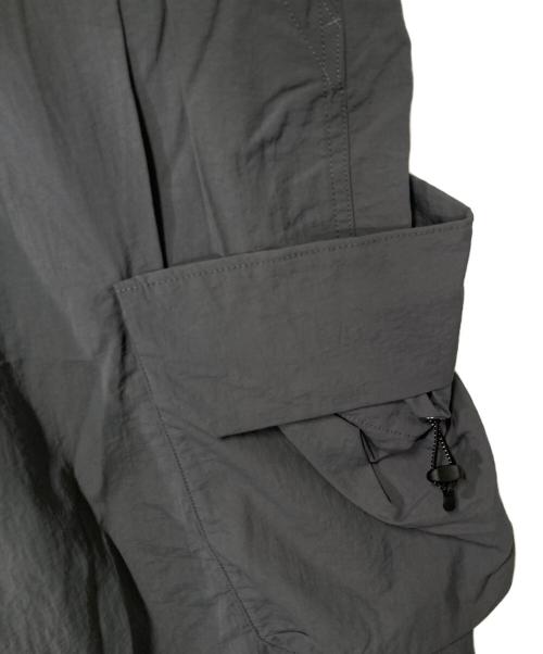 meanswhile（ミーンズワイル）meanswhile (ミーンズワイル) Nylon Luggage Cargo PT グレー サイズ:3の古着・服飾アイテム