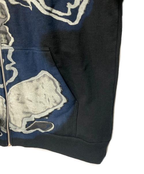 CACTUS JACK FOR FRAGMENT（カクタスジャック フォー フラグメント）CACTUS JACK FOR FRAGMENT (カクタスジャック フォー フラグメント) Travis Scott (トラヴィススコット) Skeleton Graffiti Full Zip Hoodie ブラック×ブルー サイズ:Lの古着・服飾アイテム