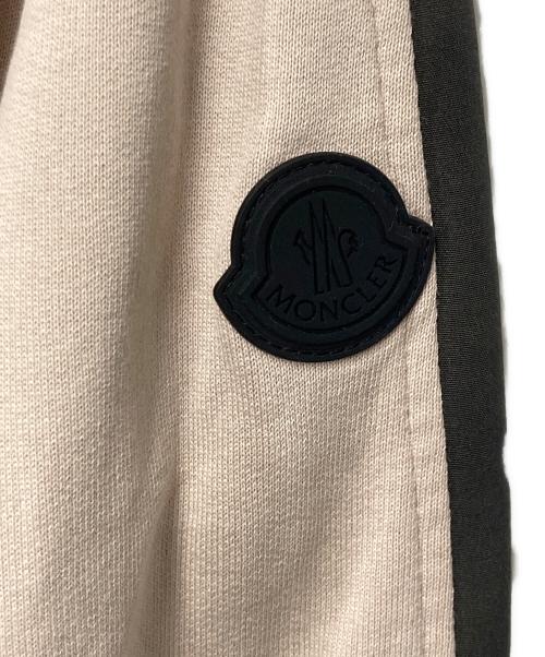 MONCLER（モンクレール）MONCLER (モンクレール) FELPA CON CAPPUCCIOパーカー ベージュ×ブラック サイズ:Sの古着・服飾アイテム