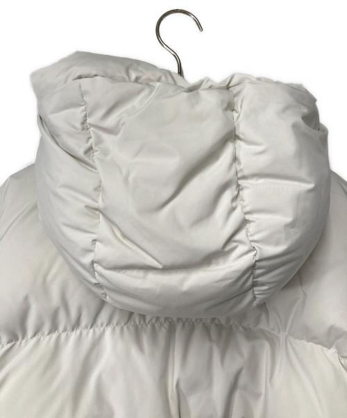 FRAY ID（フレイ アイディー）FRAY ID (フレイ アイディー) フードドロストショートダウンコート ホワイト サイズ:1の古着・服飾アイテム