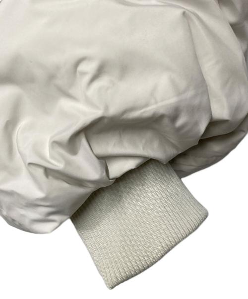 FRAY ID（フレイ アイディー）FRAY ID (フレイ アイディー) フードドロストショートダウンコート ホワイト サイズ:1の古着・服飾アイテム