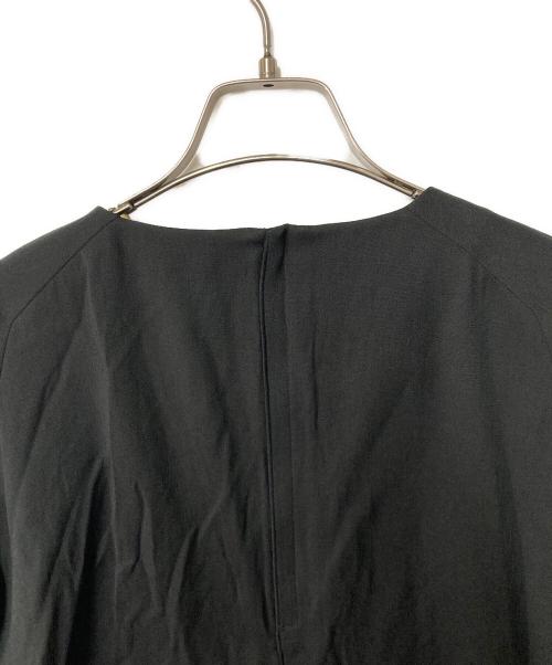ADORE（アドーア）ADORE (アドーア) パネルカットワーク刺しゅうブラウス ブラック サイズ:38の古着・服飾アイテム