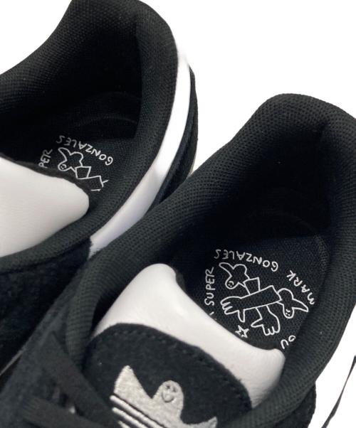 adidas（アディダス）adidas (アディダス) ALOHA SUPER X GUSTAV ブラック×ホワイト サイズ:US71/2/UK7/FR402/3/JP255/CHN250の古着・服飾アイテム