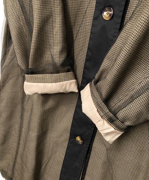 HERENCIA（ヘレンチア）HERENCIA (ヘレンチア) チュールドッキングコート ベージュ×ブラック サイズ:FREEの古着・服飾アイテム