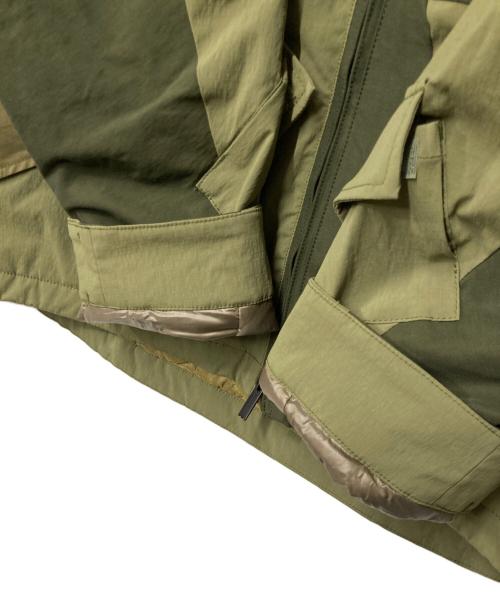 WHITE MOUNTAINEERING（ホワイトマウンテ二アニング）WHITE MOUNTAINEERING (ホワイトマウンテ二アニング) NEXUSVII (ネクサスセブン) ASYMMETRY JACKET カーキ×オリーブ サイズ:2の古着・服飾アイテム