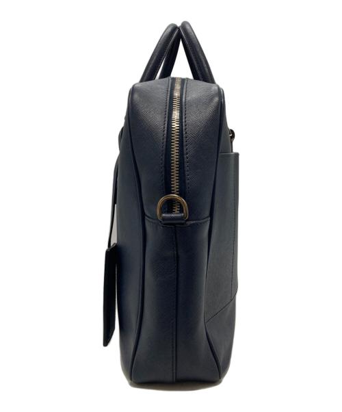 PRADA（プラダ）PRADA (プラダ) SAFFIANO TRAVEL ロゴプレート ブリーフケース ネイビーの古着・服飾アイテム