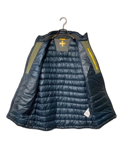 COLE HAAN（コールハーン）COLE HAAN (コールハーン) MOUNTAIN HARD WEAR (マウンテンハードウェア) ゼログランドコミューター ジャケット ベージュ サイズ:Lの古着・服飾アイテム