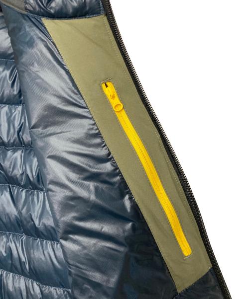 COLE HAAN（コールハーン）COLE HAAN (コールハーン) MOUNTAIN HARD WEAR (マウンテンハードウェア) ゼログランドコミューター ジャケット ベージュ サイズ:Lの古着・服飾アイテム