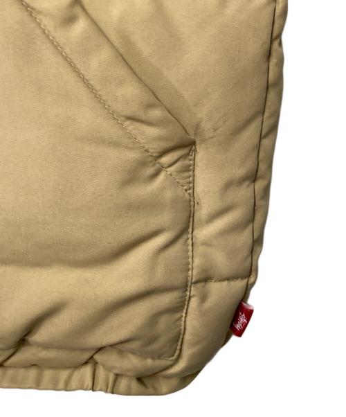 stussy（ステューシー）stussy (ステューシー) リバーシブルダウンジャケット ベージュ×グリーン サイズ:Mの古着・服飾アイテム