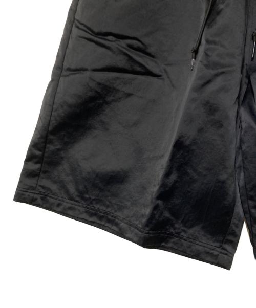 WILLY CHAVARRIA（ウィリーチャバリア）WILLY CHAVARRIA (ウィリーチャバリア) SATIN SHORT PANTS ブラック サイズ:Lの古着・服飾アイテム