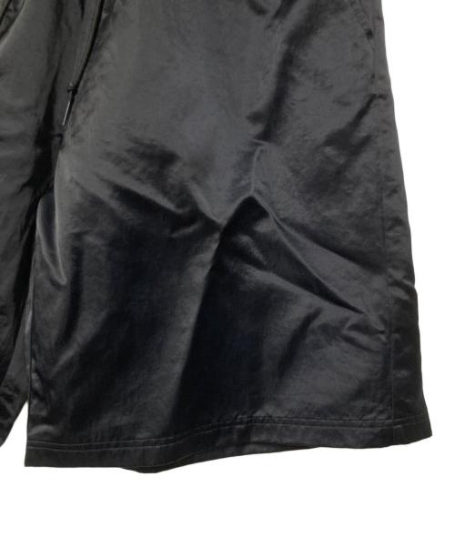 WILLY CHAVARRIA（ウィリーチャバリア）WILLY CHAVARRIA (ウィリーチャバリア) SATIN SHORT PANTS ブラック サイズ:Lの古着・服飾アイテム