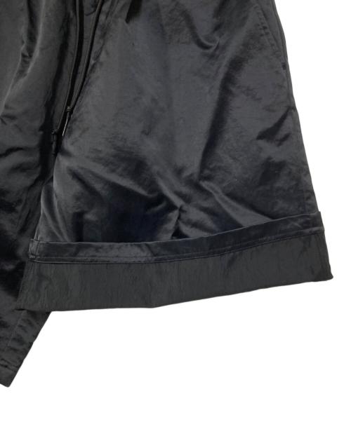 WILLY CHAVARRIA（ウィリーチャバリア）WILLY CHAVARRIA (ウィリーチャバリア) SATIN SHORT PANTS ブラック サイズ:Lの古着・服飾アイテム
