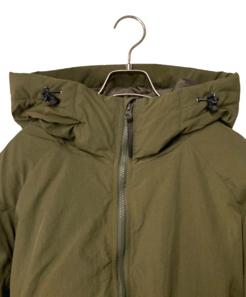 NANGA（ナンガ）NANGA (ナンガ) FREAK'S STORE (フリークスストア) 別注 HOODIE DOWN JKT オリーブ サイズ:Ｍの古着・服飾アイテム