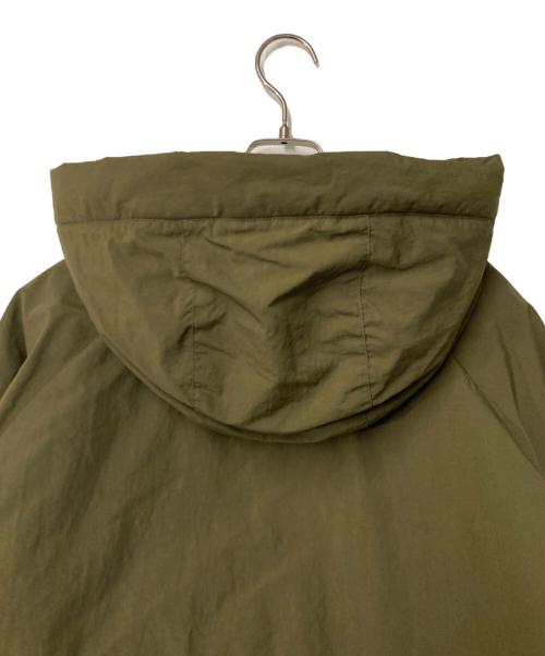 NANGA（ナンガ）NANGA (ナンガ) FREAK'S STORE (フリークスストア) 別注 HOODIE DOWN JKT オリーブ サイズ:Ｍの古着・服飾アイテム