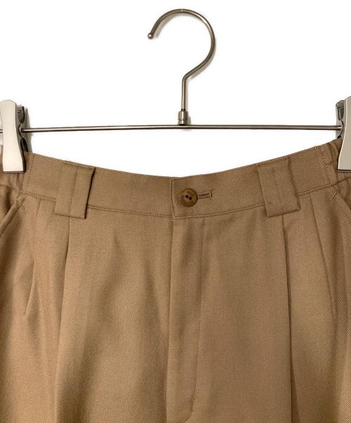 Burberry's（バーバリー）Burberry's (バーバリーズ) ホース刺繍2タックパンツ ベージュ サイズ:Mの古着・服飾アイテム