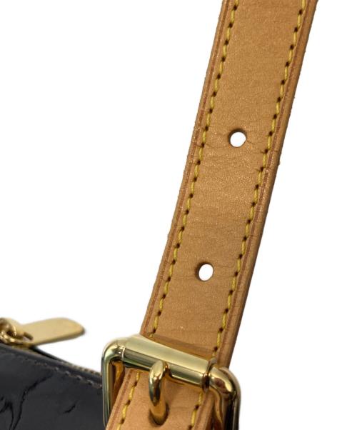 LOUIS VUITTON（ルイ ヴィトン）LOUIS VUITTON (ルイ ヴィトン) ローズウッド・アヴェニュー ヴェルニ アマラント ワンショルダーハンドバッグ アマラントの古着・服飾アイテム