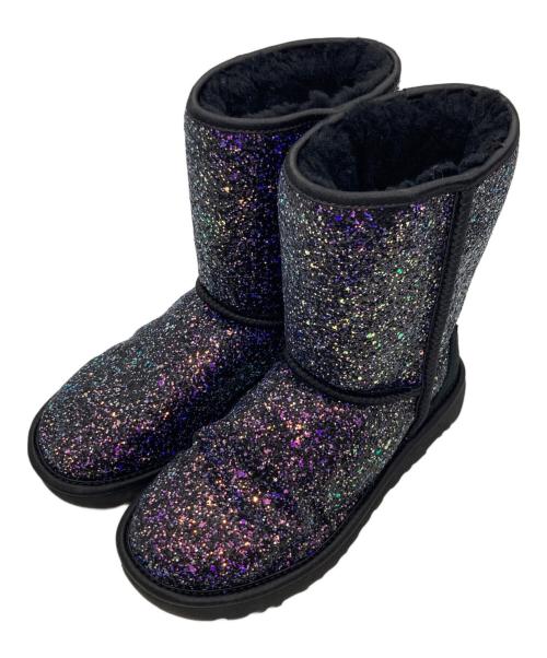 UGG（アグ）UGG (アグ) Classic Short Cosmos ブラック サイズ:US7/UK5/EU38/JAPAN24の古着・服飾アイテム